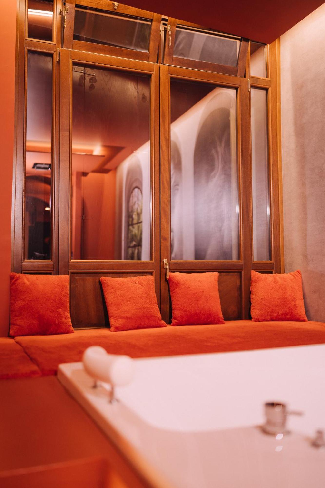 Palazzo Olivia 2* Rome